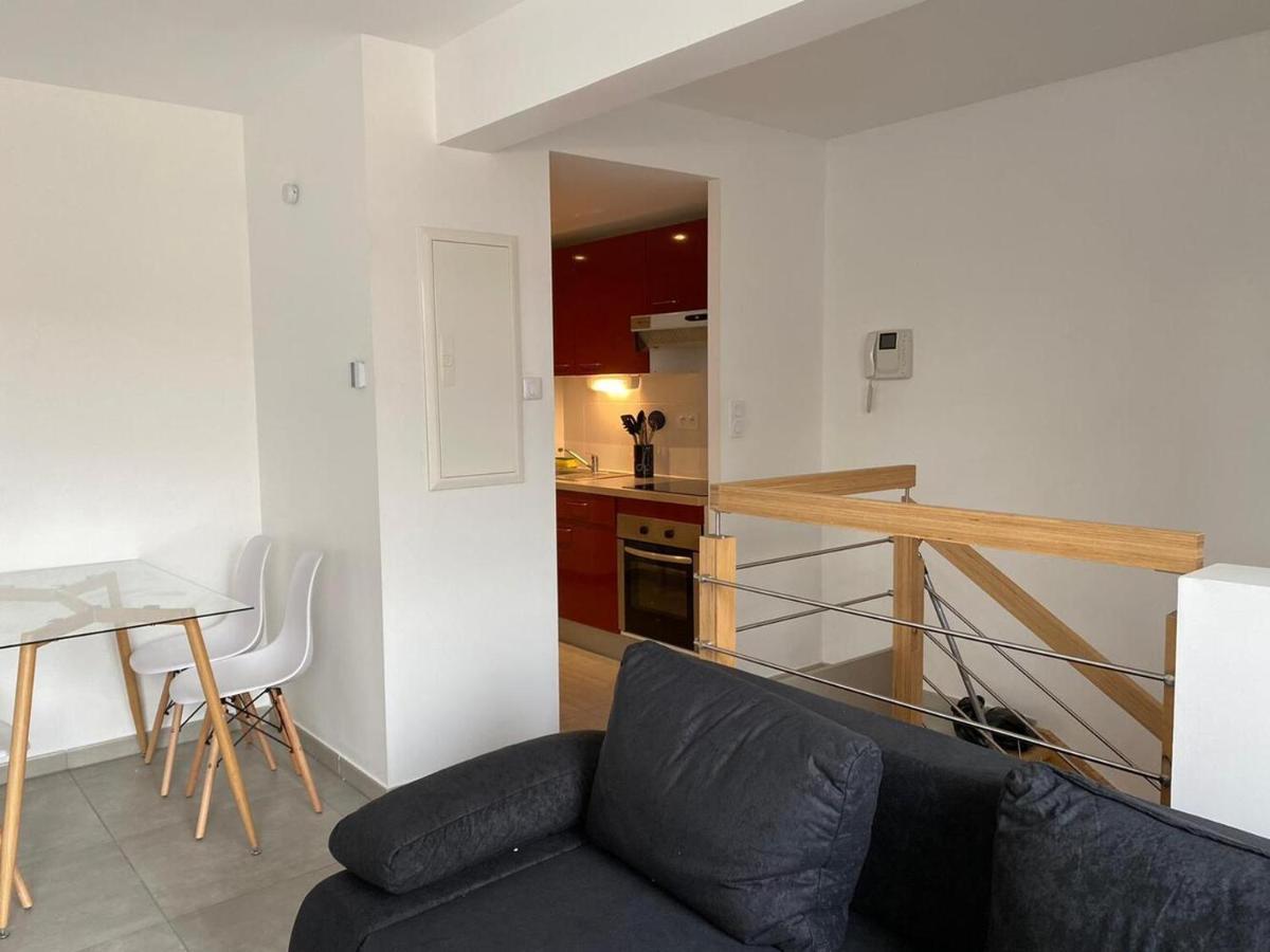 301 - Appartement Duplex Moderne - Jeanne D Arc, Toulouse Exterior photo