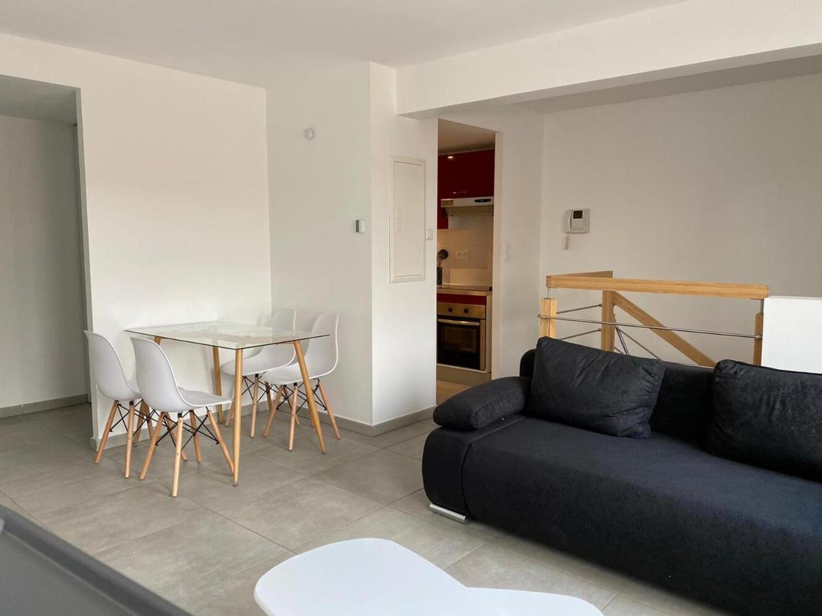 301 - Appartement Duplex Moderne - Jeanne D Arc, Toulouse Exterior photo