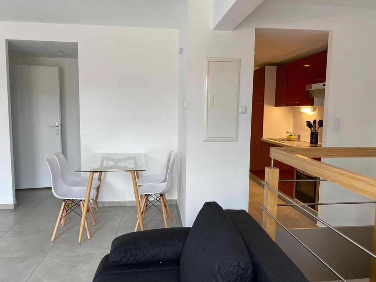 301 - Appartement Duplex Moderne - Jeanne D Arc, Toulouse Exterior photo